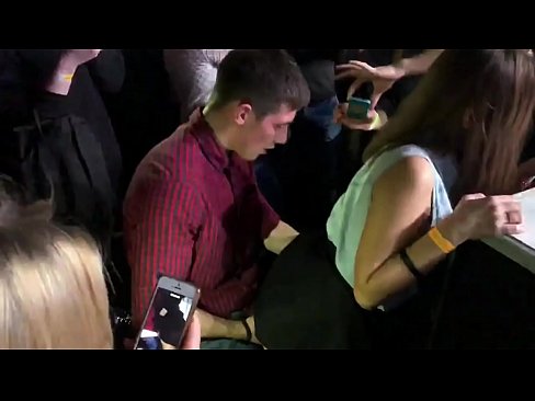 ❤️ Seks nyata di klub malam Rusia. Gadis Rusia berusia 18 tahun di anus dan vagina bercinta di klub malam Pono berkualitas pada kami id.porngameshub.ru